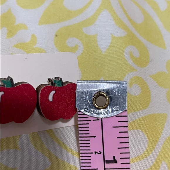 Cute! Milk Carton and Apple Earrings Set Painted Wood Hand Crafted! NWOT - Picture 9 of 11